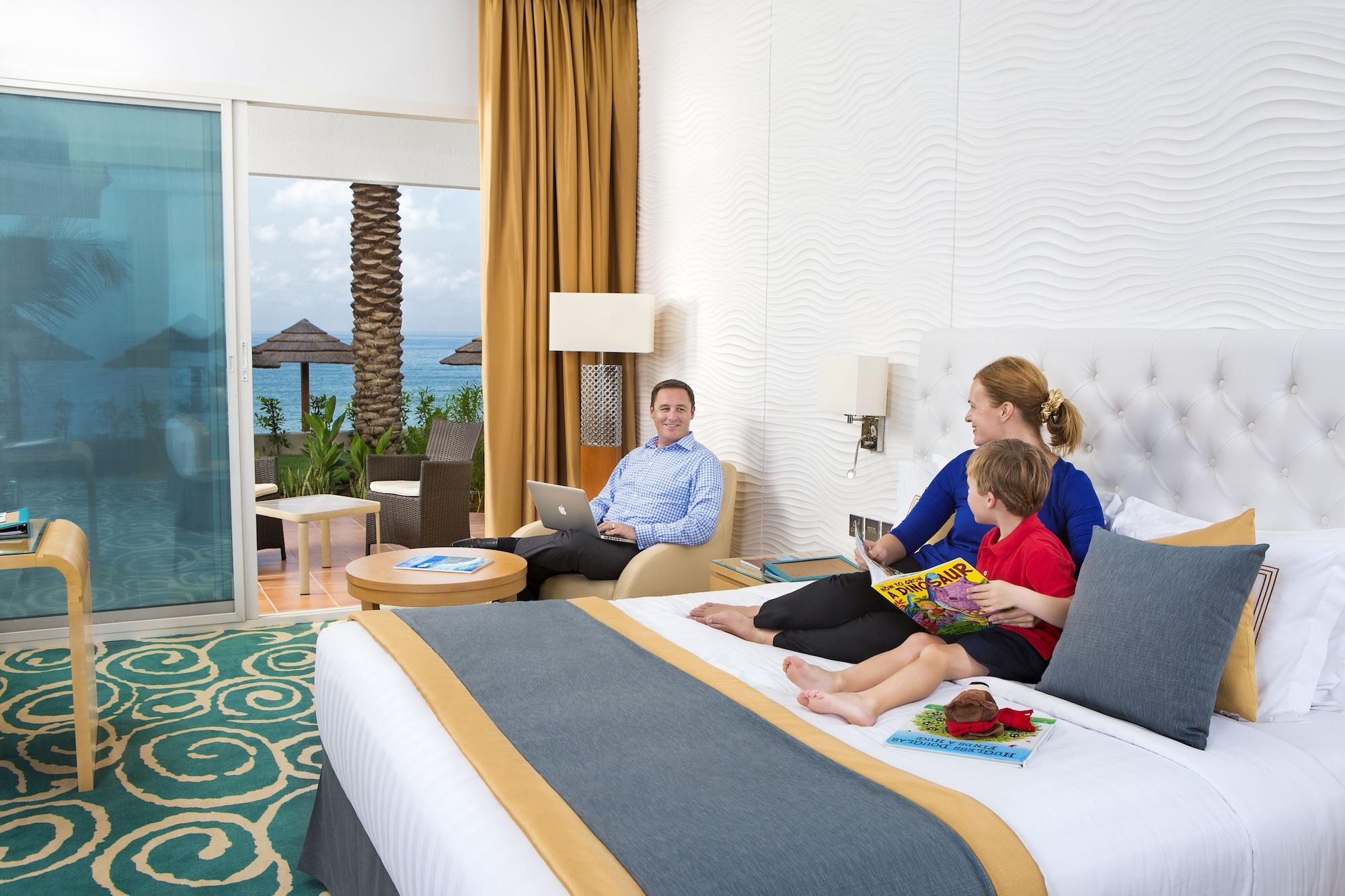 Oceanic Khorfakkan Resort & Spa Khawr Fakkān Exteriör bild