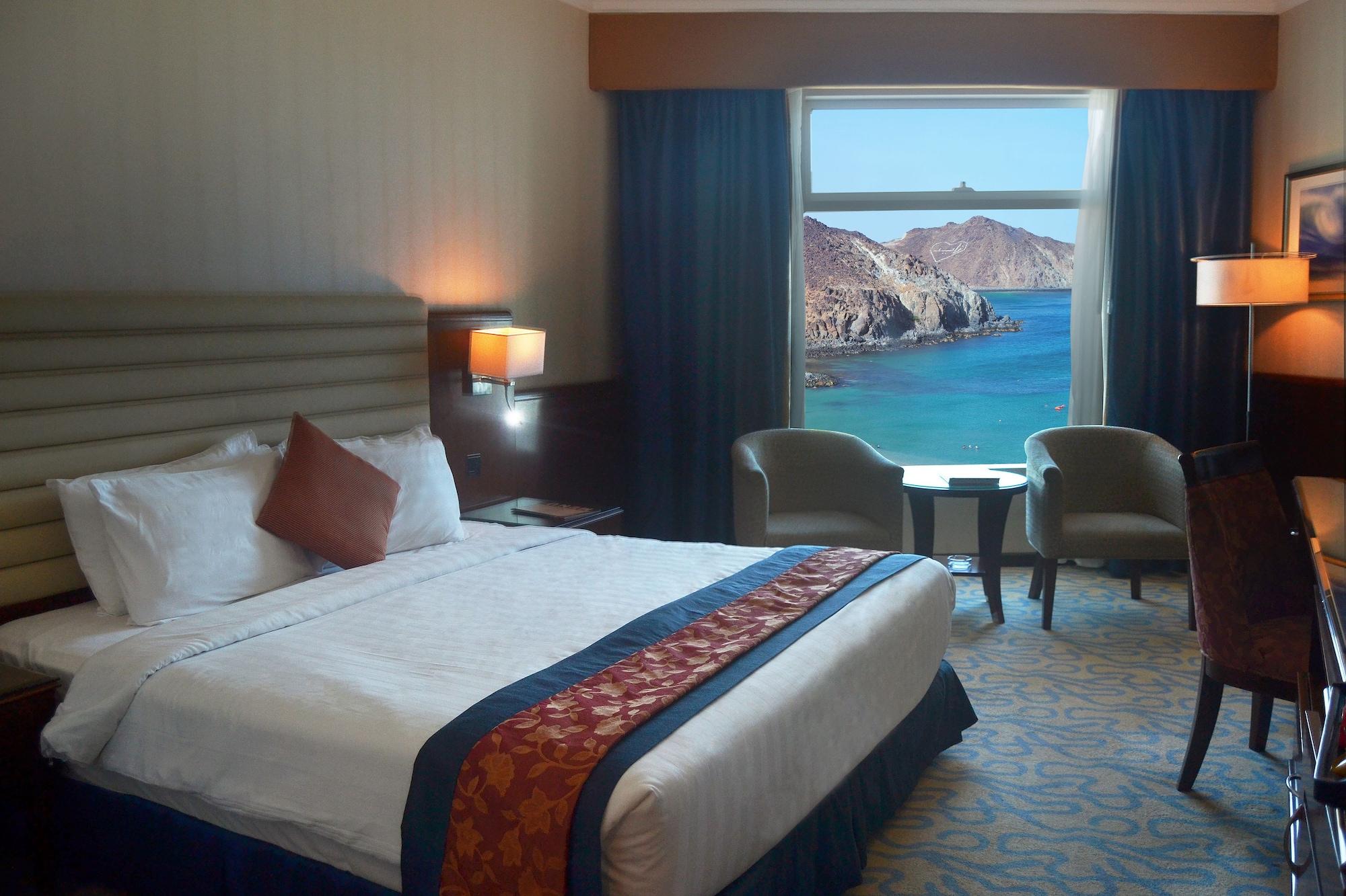 Oceanic Khorfakkan Resort & Spa Khawr Fakkān Exteriör bild