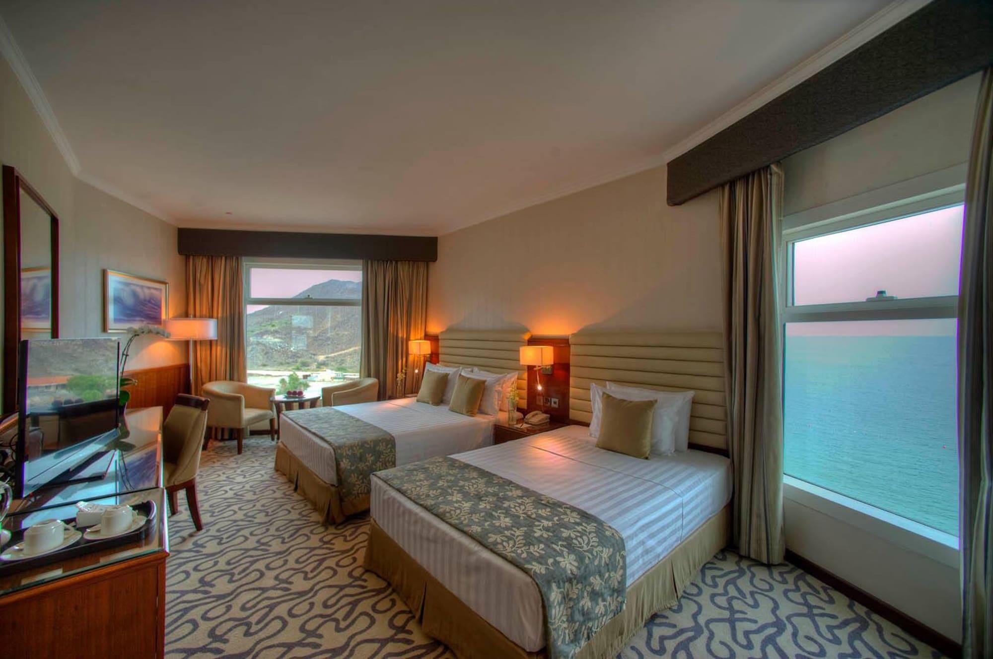 Oceanic Khorfakkan Resort & Spa Khawr Fakkān Exteriör bild