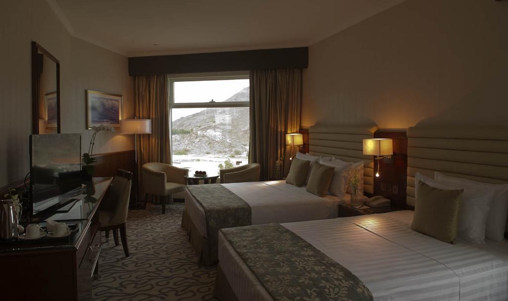 Oceanic Khorfakkan Resort & Spa Khawr Fakkān Exteriör bild