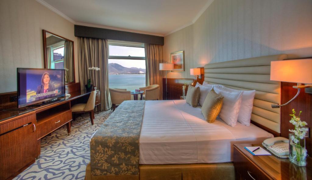Oceanic Khorfakkan Resort & Spa Khawr Fakkān Exteriör bild